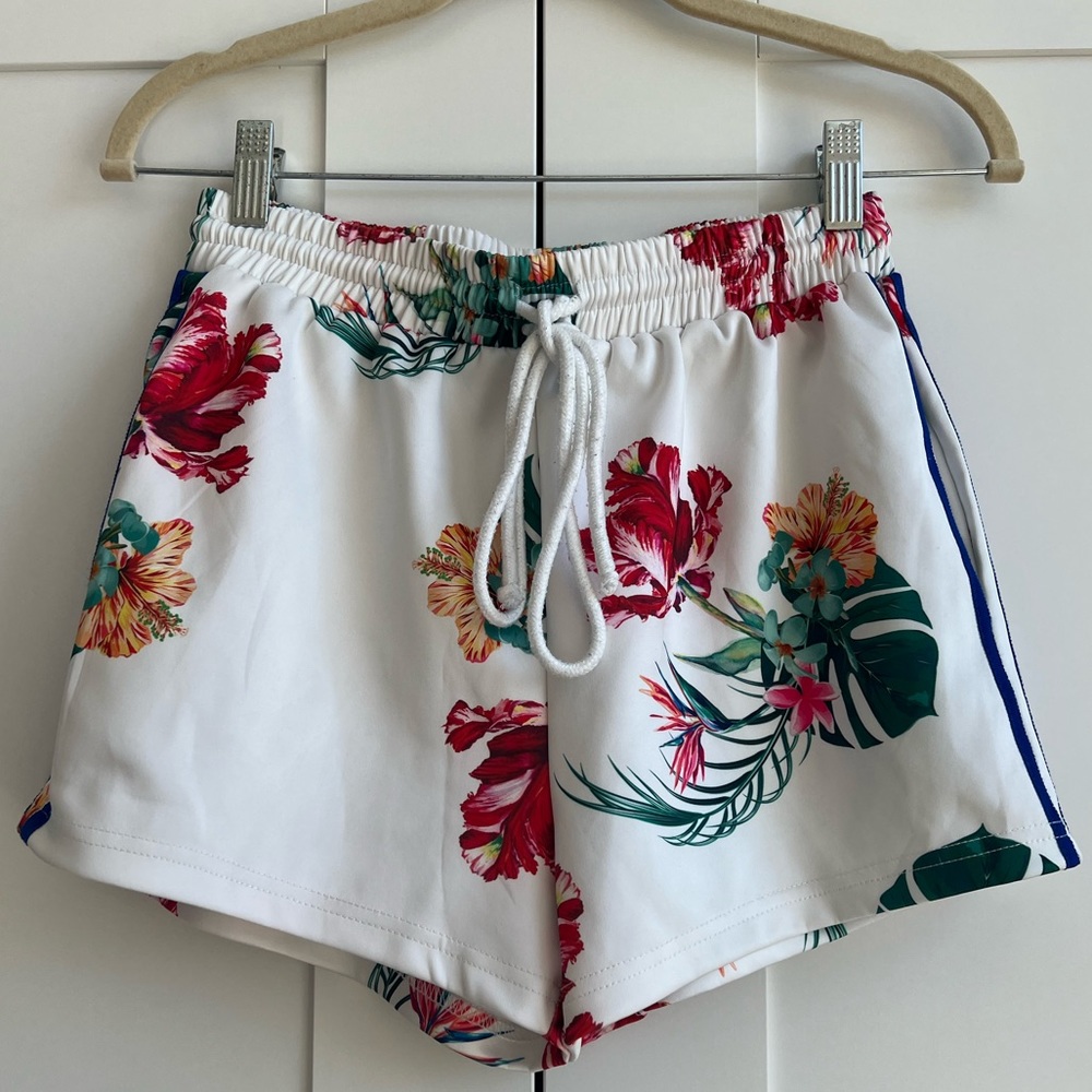 Mystique Boutique | Floral Print Shorts